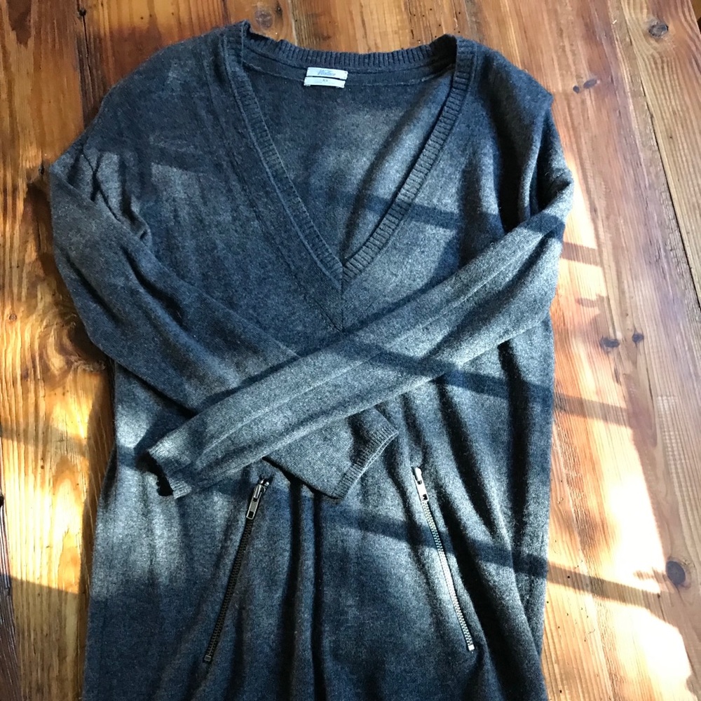 WALLACE long V neck cashmere blend sweater